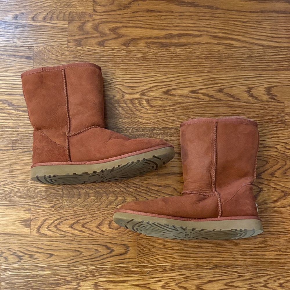 Classic Short Uggs - image 1
